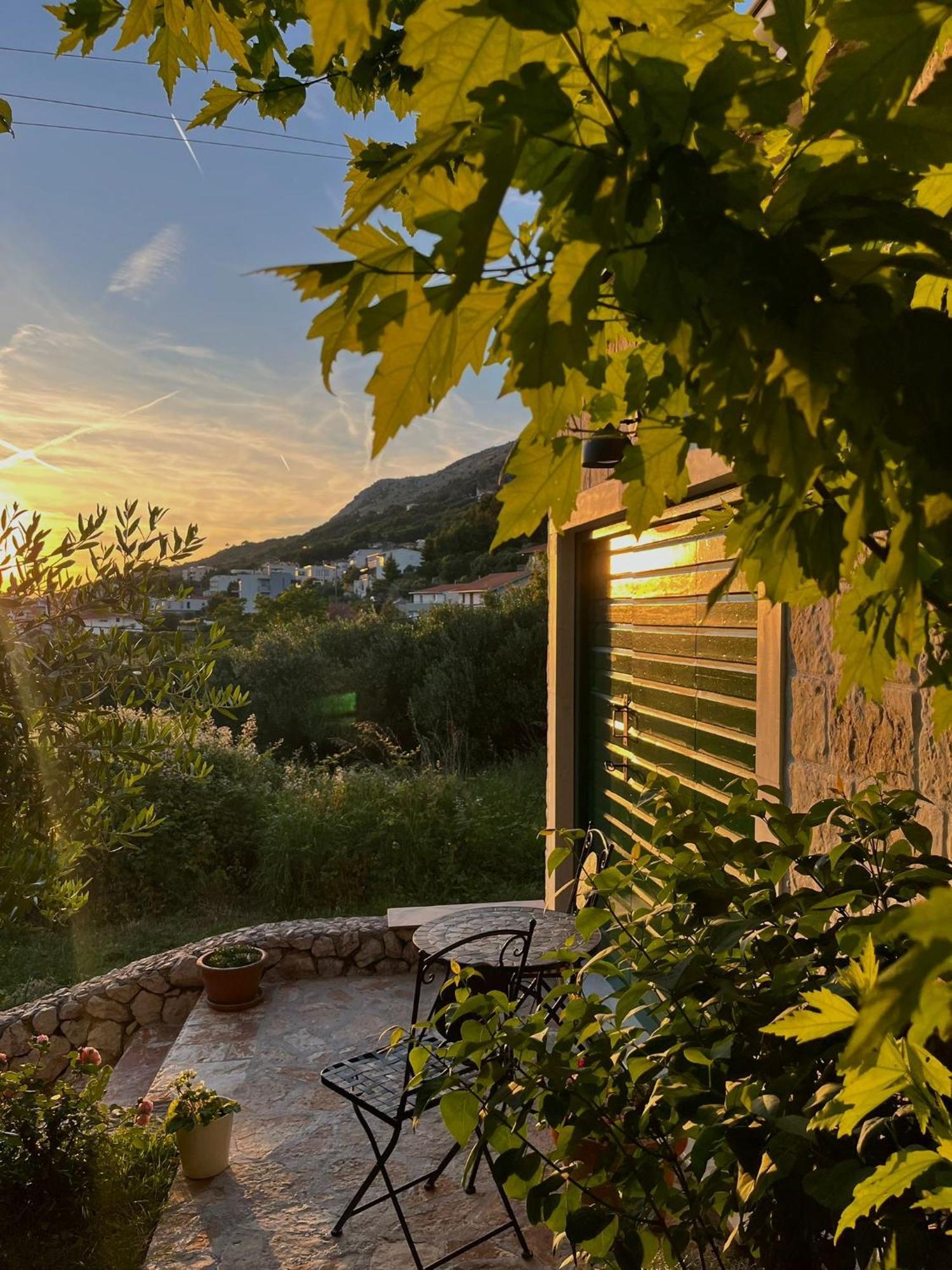 Apartments Curnic Jesenice  Extérieur photo