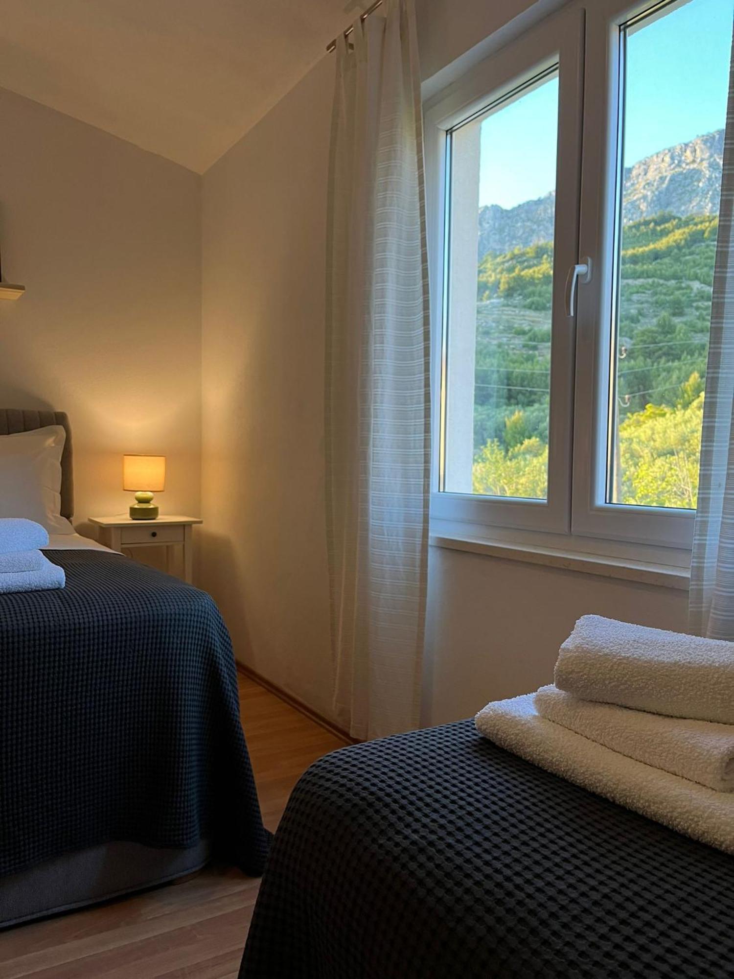 Apartments Curnic Jesenice  Extérieur photo
