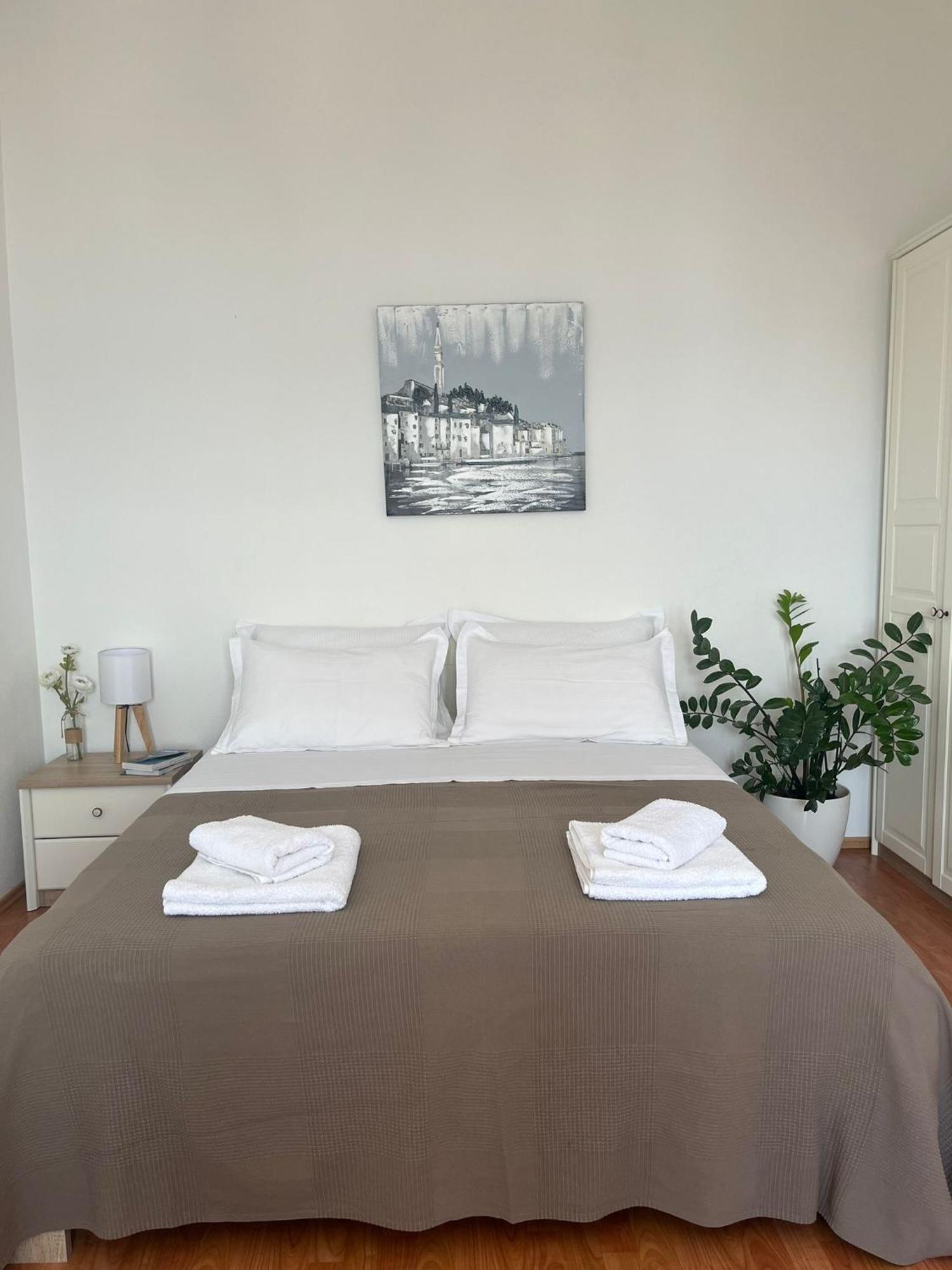 Apartments Curnic Jesenice  Extérieur photo
