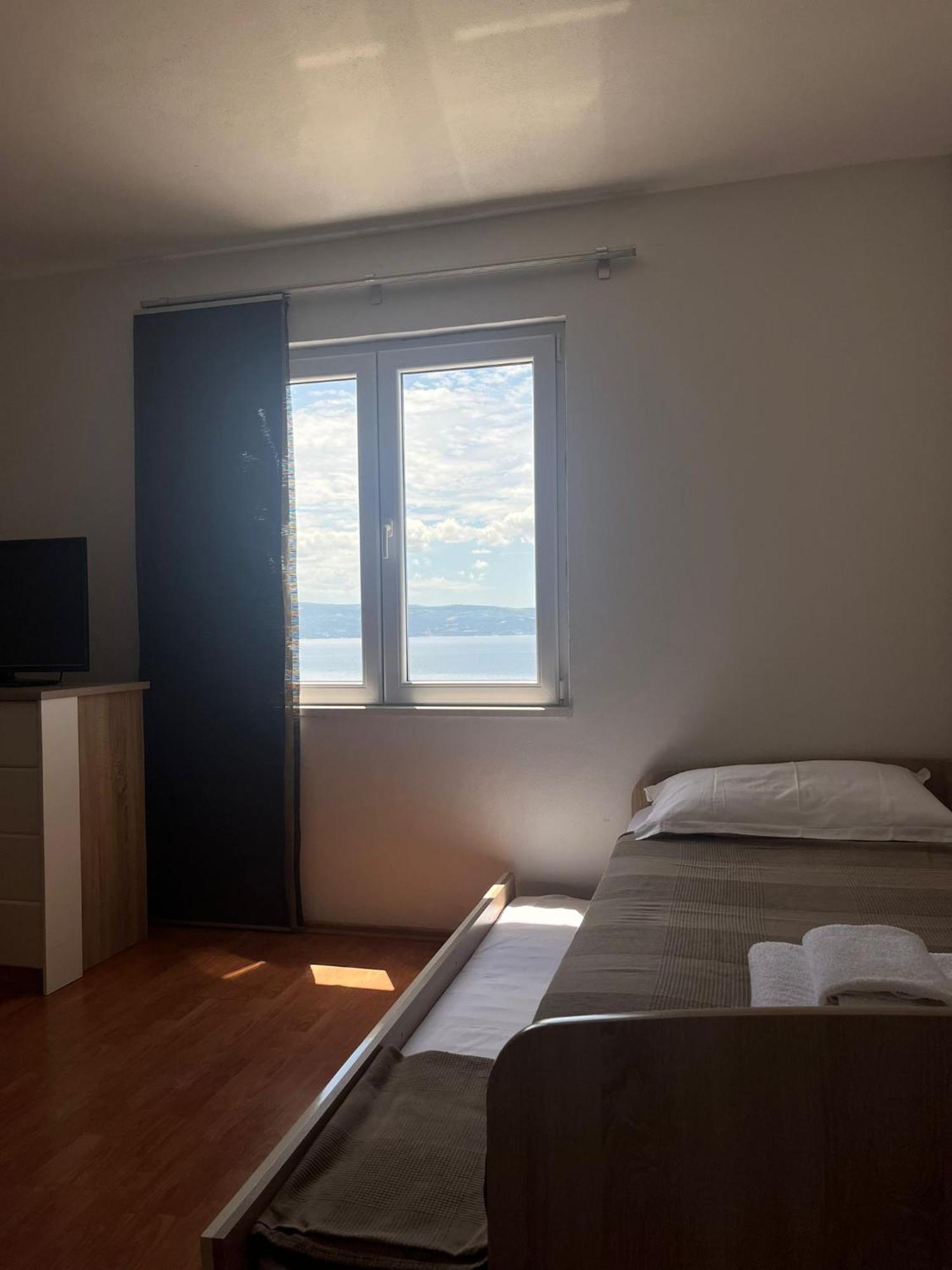 Apartments Curnic Jesenice  Extérieur photo