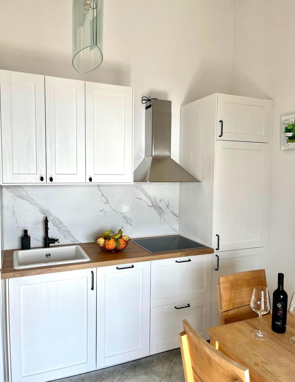Apartments Curnic Jesenice  Extérieur photo